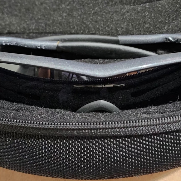 OAKLEY, Black MFrames - Picture 8 of 8